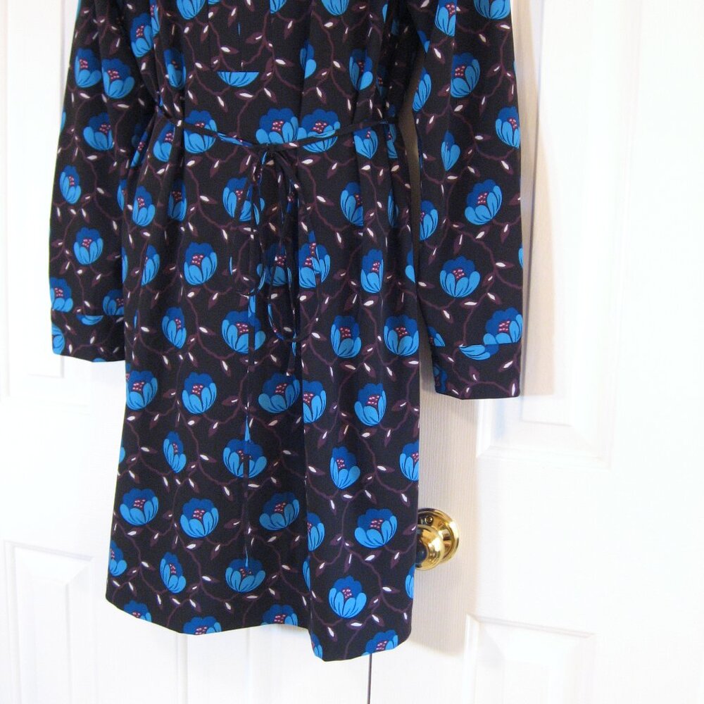 LOFT | 'Buttercup' Split Neck Shirt Dress - Picture 6 of 10